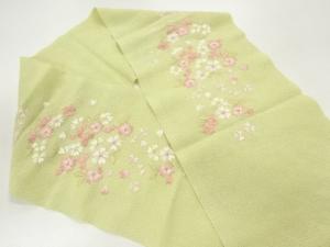 縮緬地　花模様刺繍半衿